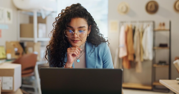 Entrepreneur consultant son site internet